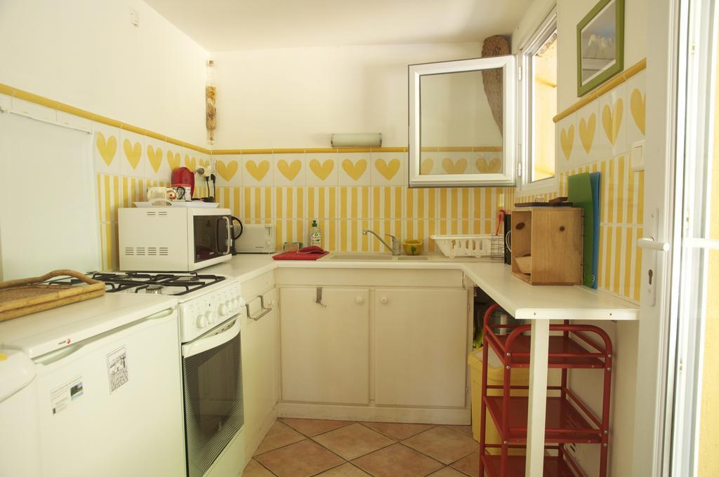 Gîte de Bacalan Mormoiron Habitación foto