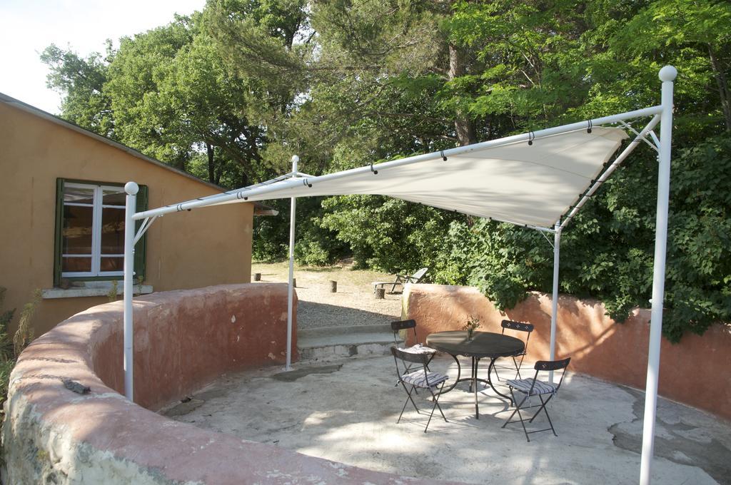 Gîte de Bacalan Mormoiron Habitación foto