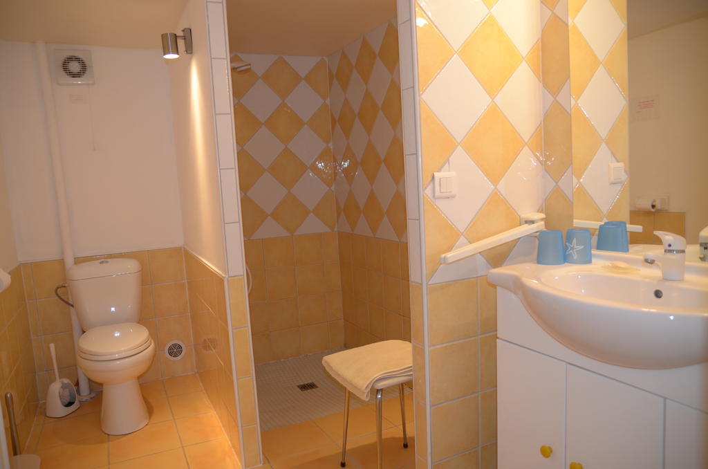 Gîte de Bacalan Mormoiron Habitación foto